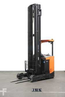 Skjutstativtruck 2013  BT RRE 200 (1)