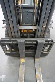 LPG VZV 2004  Yale GLP55MJ (5)