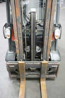 LPG heftrucks 2011  Linde H 20 T-01 (5)