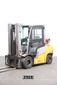 Empilhador a gás 2020  Jungheinrich TFG 430 (1)