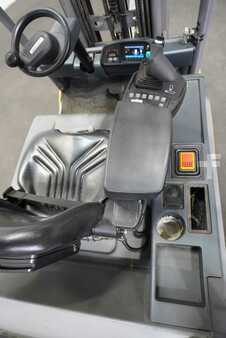 El truck - 3 hjulet 2019  Jungheinrich EFG 220 (3)