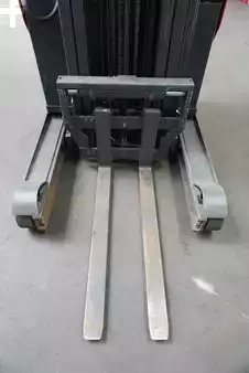 Chariots à mât rétractable 2022  Linde R 16-01 (5)