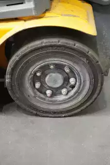 Carrelli elettrici 3 ruote 2021  Jungheinrich EFG 215 (6)