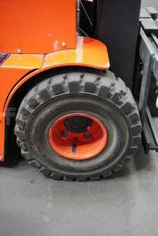 Chariots électriques à 4 roues 2010  MKF CS22E (6)