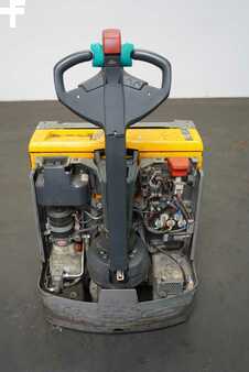 Nízkozdvižný vozík 2018  Jungheinrich EJE C20 (3)