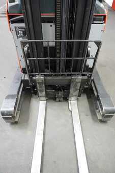 Chariots à mât rétractable 2018  Toyota RRE 140 H Li-Ion (5)