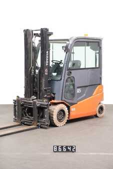 Sähkö - 4 pyör 2016  Toyota 8FBMT30 (1)