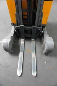 Carrelli retrattili 2020  Jungheinrich ETV C 16 (5)