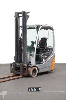 Eléctrico - 3 rodas 2011  Still RX 20-15 (1)