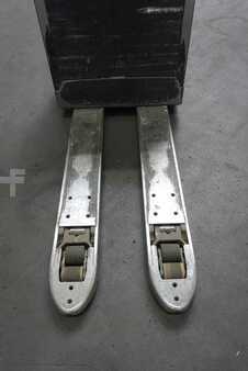 Nízkozdvižný vozík 2015  BT LWE250 (5)