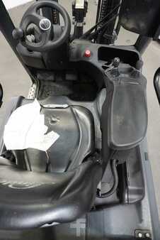 Eléctrico - 4 rodas 2021  Linde E 16 PH-02 (3)