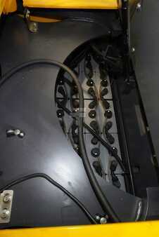 Chariots pour allées étroites 2012  Jungheinrich EKX 515k (4)