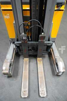 Skjutstativtruck 2019  Jungheinrich ETV 214 (5)