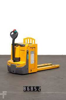 Nízkozdvižný vozík 2019  Jungheinrich EJE C20 (2)