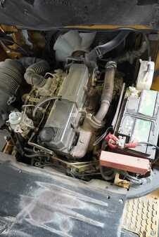 Dieselový VZV 2004  CAT Lift Trucks DP 25 N (4)