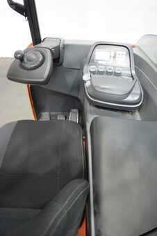 Chariots à mât rétractable 2017  Toyota RRE160H Li-Ion (3)