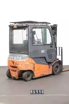 Eléctrico - 4 rodas 2018  Toyota 8FBMT30 (2)