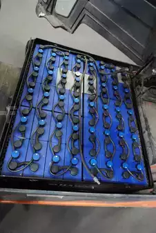 Eléctrico - 4 rodas 2018  Toyota 8FBMT30 (4)