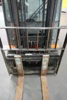 Eléctrico - 4 rodas 2018  Toyota 8FBMT30 (5)