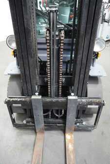 Carretilla elevadora GLP 2015  Toyota 02-8FGF30 (5)