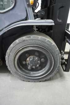 Carretilla elevadora GLP 2015  Toyota 02-8FGF30 (6)