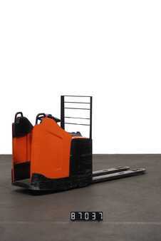 Niederhubwagen 2017  Toyota LPE 200 (2)