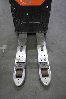 Transpallet elettrici 2019  Toyota LPE200 (5)