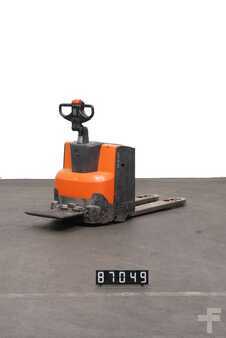 Niederhubwagen 2017  Toyota LWE200 (2)