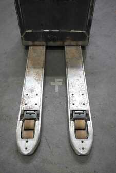 Niederhubwagen 2017  Toyota LWE200 (5)