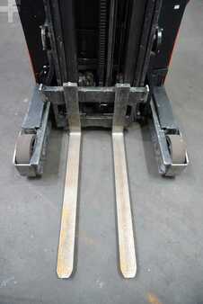 Chariots à mât rétractable 2018  Toyota RRE160H (5)