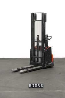 Pinontavaunu 2019  Toyota SWE120 Li-Ion (1)