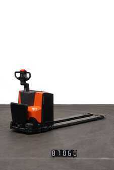 Niederhubwagen 2019  Toyota LWE 200 (2)