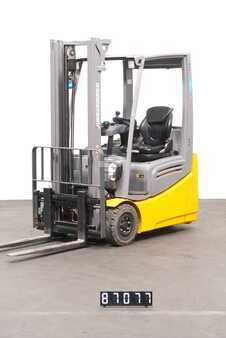 Sähkö - 3 pyör 2020  Jungheinrich EFG 215 (1)