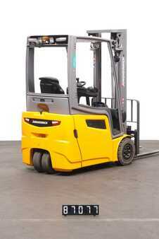 Sähkö - 3 pyör 2020  Jungheinrich EFG 215 (2)