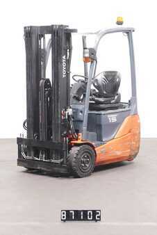 Elektro tříkolové VZV 2013  Toyota 8FBET15 (1)