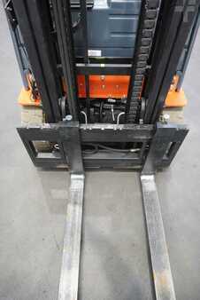 Elektrisk- 3 hjul 2014  Toyota 8FBET15 (5)