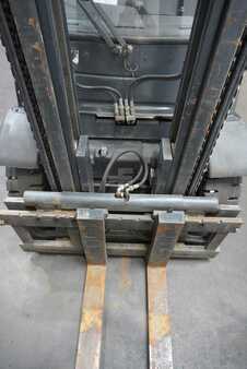 Diesel heftrucks 2015  Linde H 40 D-02 (5)