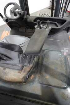 Dieselový VZV 2011  Linde H 70 D-01 (3)