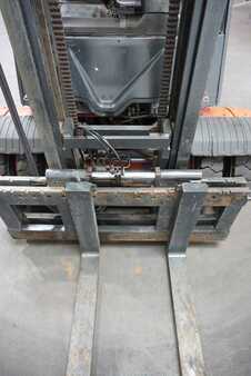 Dieselový VZV 2011  Linde H 70 D-01 (5)