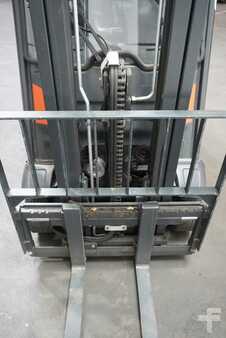 LPG VZV 2018  Linde H 18 T-01 (5)