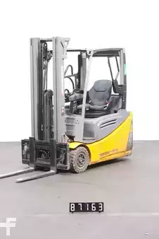 Elektrisk- 3 hjul 2019  Jungheinrich EFG 216 (1)