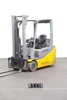 Sähkö - 3 pyör 2021  Jungheinrich EFG 216 (1)