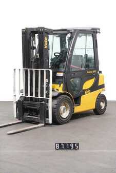 LPG heftrucks 2015  Yale GLP 20 VX (1)
