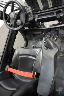 LPG heftrucks 2015  Yale GLP 20 VX (3)