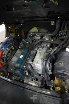 LPG heftrucks 2015  Yale GLP 20 VX (4)