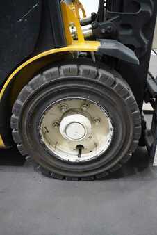 LPG heftrucks 2015  Yale GLP 20 VX (6)