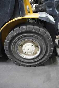 LPG heftrucks 2017  Yale GLP 20 XV (6)