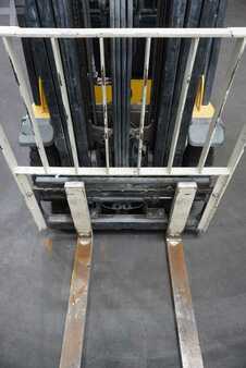 LPG heftrucks 2017  Yale GLP 20 VX E1970 (5)