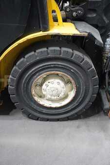 LPG VZV 2018  Yale GLP 25 VX E2170 (6)