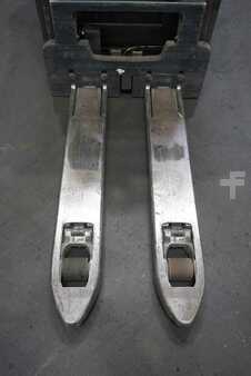 Ruční vysokozdvižný vozík 2020  Linde D 12 SP (5)